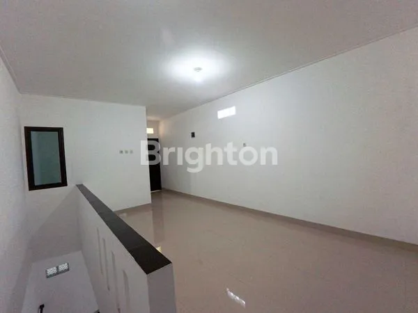 image RUMAH BARU 3 LT DURI KEPA DKT TANJUNG DUREN JAKARTA BARAT (8)