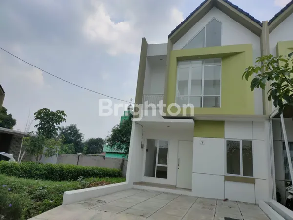 image RUMAH HOOK 2 LANTAI SIAP HUNI DI PRIMA HARAPAN REGENCY BEKASI UTARA (1)