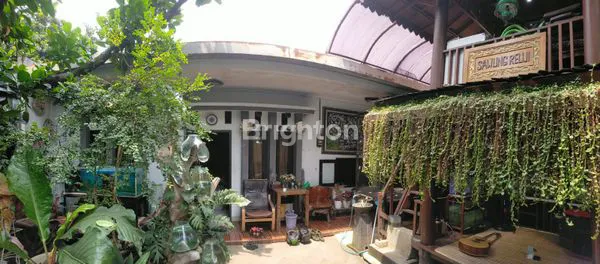 image JUAL RUMAH ASRI TAMAN DAN NYAMAN ADA SAUNG KAYU 2 LANTAI DI MEKARSARI CIMANGGIS  (7)