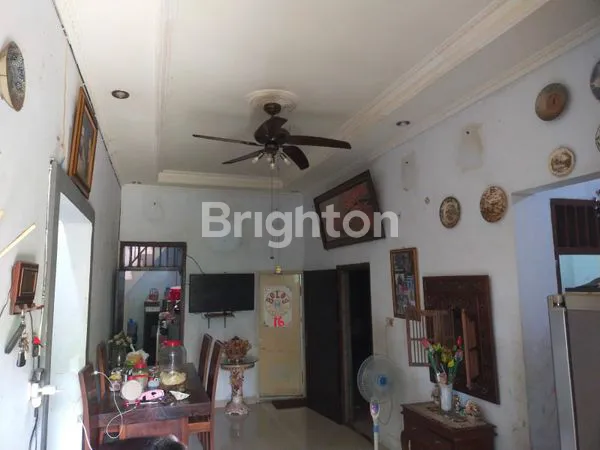 image JUAL RUMAH ASRI TAMAN DAN NYAMAN ADA SAUNG KAYU 2 LANTAI DI MEKARSARI CIMANGGIS  (3)