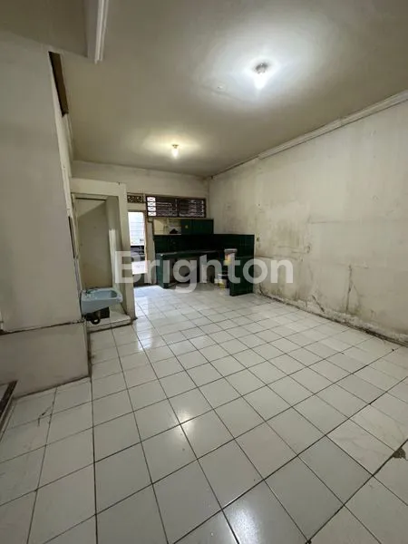 image RUMAH 2 LANTAI DI BANDENGAN JAKARTA UTARA  (5)