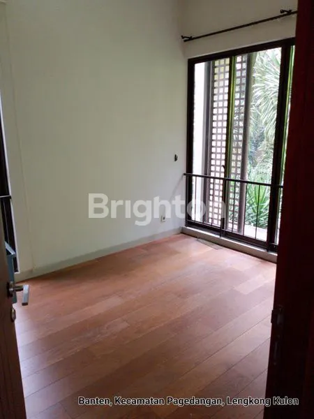 image RUMAH 2 LANTAI DI DE PARK BSD CITY (5)