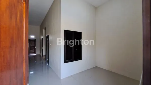 image RUMAH BARU HARGA MINIMALIS DI SELATAN SURABAYA (2)