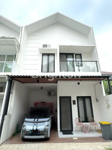 image RUMAH MODERN KOMPAK DENGAN BERBAGAI KEMUDAHAN AKSES DI CILANDAK KKO JAKSEL (8)