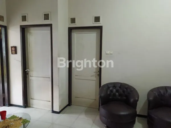 image RUMAH MURAH STRATEGIS DEKAT DENGAN ARAYA DAN PUSAT KOTA DI BLIMBING KOTA MALANG (2)