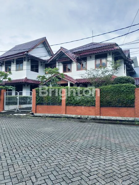 image RUMAH BESAR DI JALAN RAYA VILLA MELATI MAS | LAHAN LUAS 545 M² | LOKASI STRATEGIS (1)