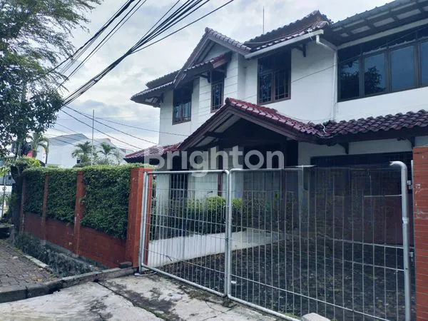 image RUMAH BESAR DI JALAN RAYA VILLA MELATI MAS | LAHAN LUAS 545 M² | LOKASI STRATEGIS (4)