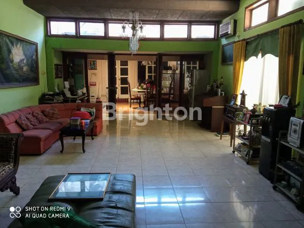 image RUMAH 2LANTAI DAN SIAP HUNI (2)
