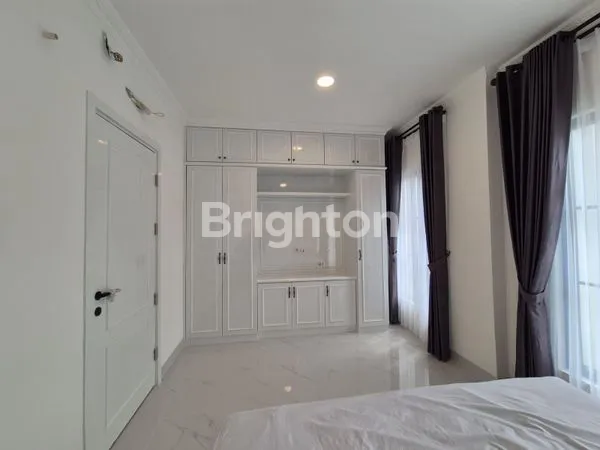 image RUMAH 2 LANTAI AMERICAN CLASSIC SUNTER GRAHA PRATAMA (4)