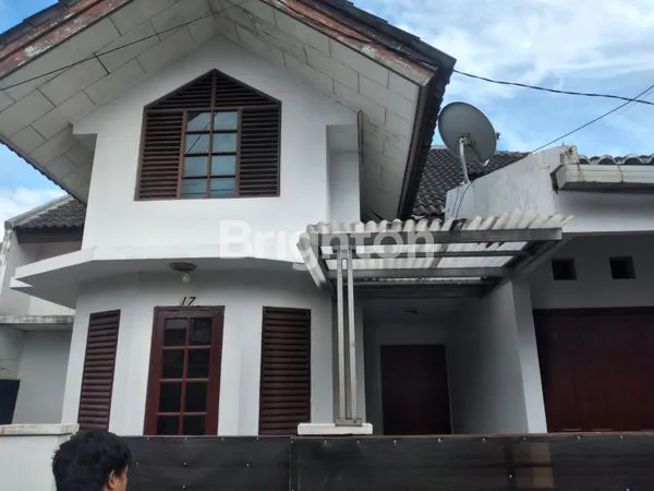 image RUMAH 2 LANTAI SIAP HUNI (1)