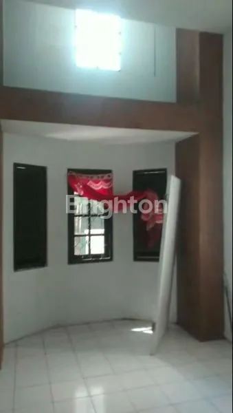 image RUMAH 2 LANTAI SIAP HUNI (2)