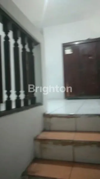 image RUMAH 2 LANTAI SIAP HUNI (6)