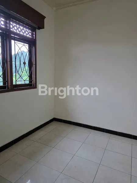 image RUMAH LOKASI STRATEGIS AREA GATOT SUBROTO (GATSU) BARAT DENPASAR (3)