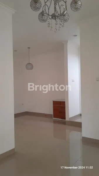 image RUMAH 2 LANTAI DI VICTORIA HILL, LT 84M², SHM (8)