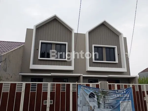 image RUMAH MEWAH 2 LANTAI MEDOKAN AYU (1)