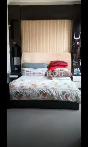 image PAKUWON CITY MINIMALIS 2 LANTAI BAGUS TINGGAL BAWA KOPER (3)