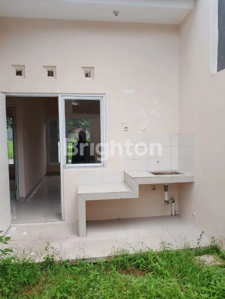 image RUMAH SIAP HUNI DI THE GROVE, LT 96M² HARGA 750 JUTA (8)