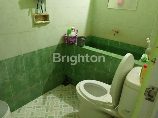 image DIJUAL RUMAH 2 LANTAI SIAP HUNI AREA CEMOROKANDANG SELANGKAH KE TOL SAWOJAJAR AREA RESIDENSIAL PERUMAHAN KOTA MALANG (6)