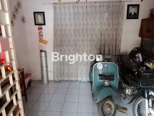 image RUMAH STRATEGIS DEKAT DR CIPTO - COCOK UNTUK KOS & USAHA DI SEMARANG TIMUR (3)