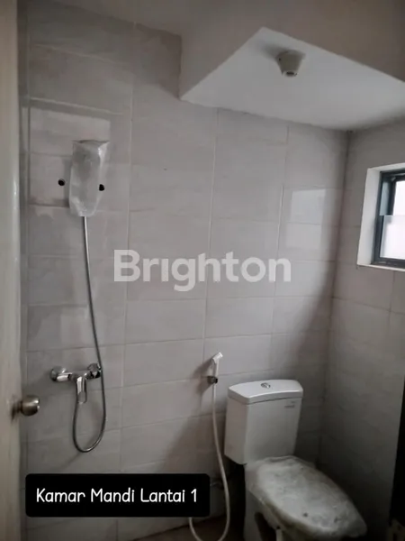 image JUAL CEPAT RUMAH TERAWAT & NYAMAN 2 LANTAI DI PONDOK TJANDRA (2)