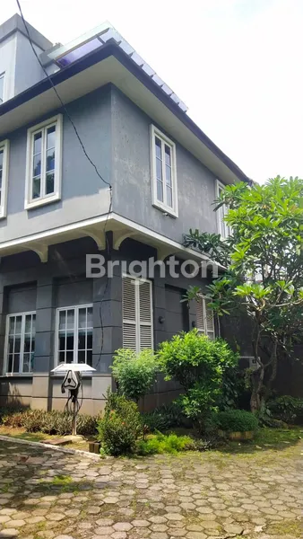 image RUMAH MEWAH SIAP HUNI DAERAH LEBAK BULUS, JAKARTA SELATAN - LT: 575 M2 (1)