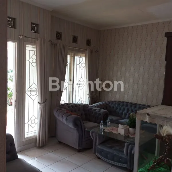 image RUMAH MEWAH 3+1 KT DI CLUSTER SAPPHIRE BUAH BATU (4)