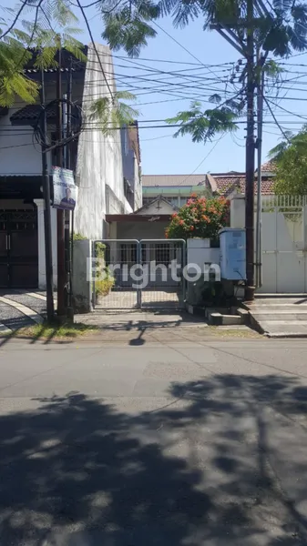 image RUMAH DI JALAN TEUKU UMAR SURABAYA PUSAT LOKASI STRATEGIS (3)