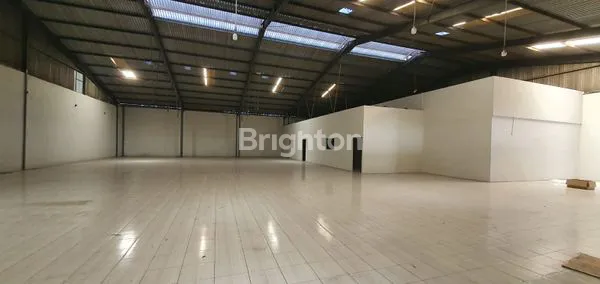 image GUDANG DI NOL JALAN RAYA SIAP PAKAI (4)