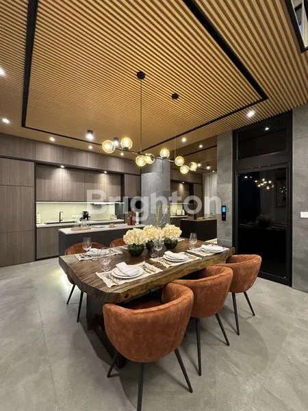 image RUMAH MEWAH DAN CANTIK DI SAWANGAN  (6)