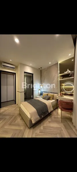 image RUMAH MEWAH 3 LANTAI DENGAN LIFT DI SAWANGAN (8)