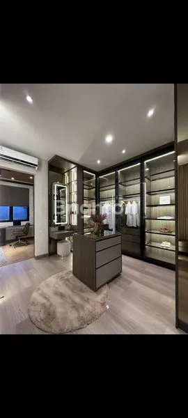 image RUMAH MEWAH 3 LANTAI DENGAN LIFT DI SAWANGAN (5)