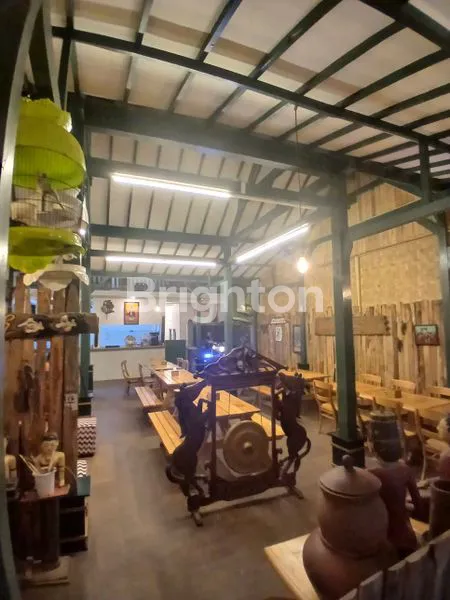 image JOGLO ANTIK EX CAFE DI BAKALANKRAJAN MALANG (1)