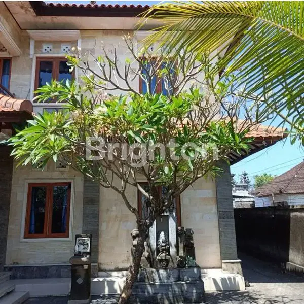 image RUMAH 7 KAMAR TIDUR DI SESETAN (1)