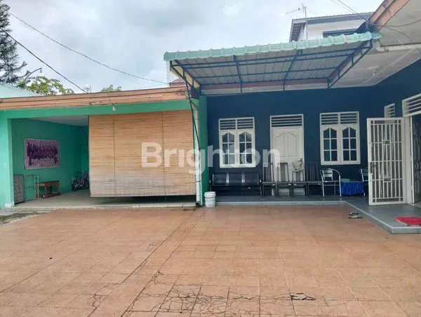 image RUMAH LUAS 1 LANTAI SIAP HUNI DI JL MEDAN AREA SELATAN (8)