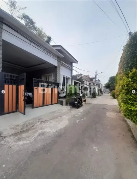 image RUMAH 2 LANTAI  DALAM PERUMAHAN – LRT JATIBENING | PONDOK GEDE (1)