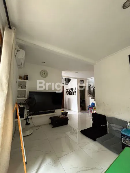 image HUNIAN STRATEGIS DI NEO OASIS BINTARO, 2 KT (2)