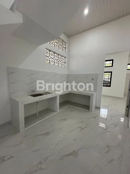 image DIJUAL RUMAH BAGUS LIKE NEW (2)