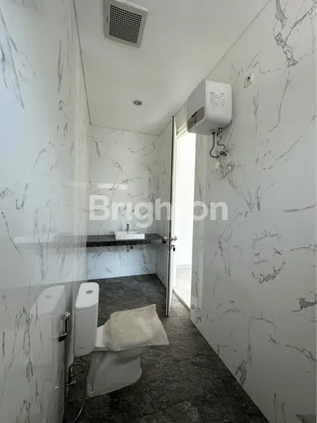 image RUMAH HOOK KERTAJAYA INDAH SIAP HUNI STRATEGIS DEKAT GALAXY MALL (5)