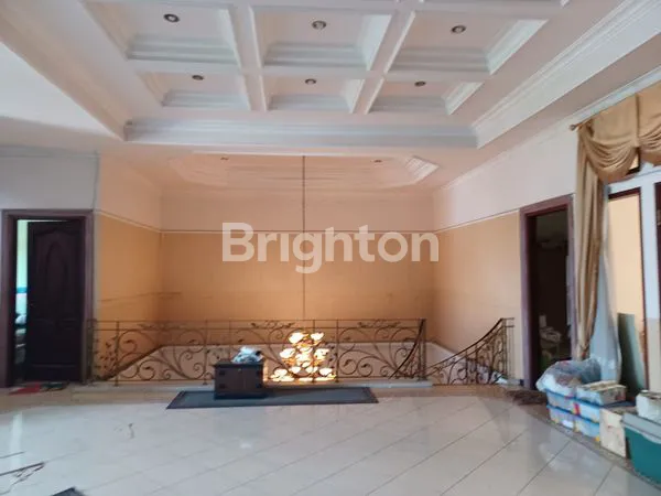 image RUMAH MEWAH DIBAWAH NJOP DI BCI CINERE (5)