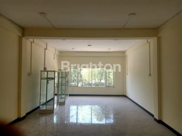 image RUKO RAYA KENJERAN SIAP PAKAI PARKIRAN LUAS COCOK UTK KANTOR / USAHA (6)