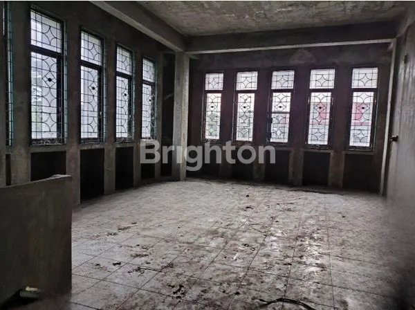 image RUKO GANDENG 4 PINTU PARKIRAN LUAS PEKANBARU (3)