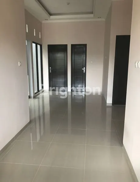 image RUMAH MODERN MINIMALIS PERUMAHAN BOGOR ASRI  (6)