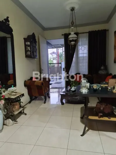 image RUMAH TERAWAT PONDOK NIRWANA SELANGKAH MERR, DEKAT PERKANTORAN DAN PUSAT KULINER, SANGAT STRATEGIS  (5)