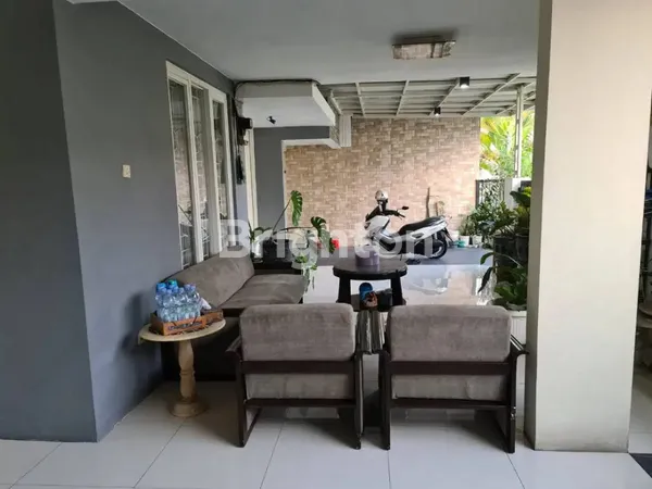 image RUMAH TERAWAT PONDOK NIRWANA SELANGKAH MERR, DEKAT PERKANTORAN DAN PUSAT KULINER, SANGAT STRATEGIS  (6)