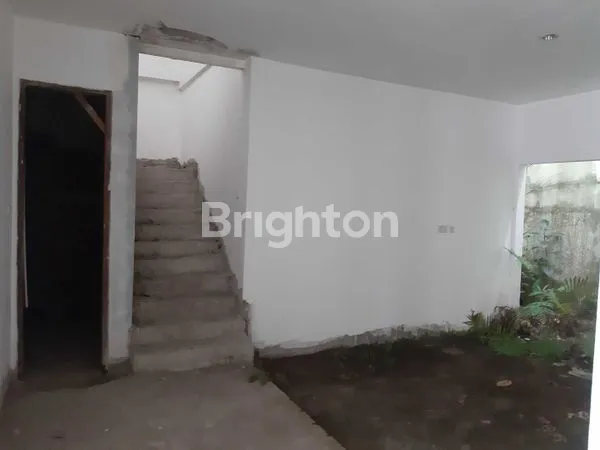 image RUMAH  LUAS 2 KAPLING JADI 1  JUAL MURAH DIMERCY (3)