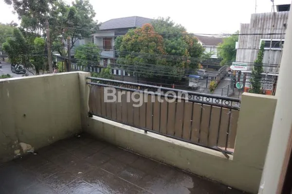 image RUMAH BAGUS SIAP HUNI UNTUK DISEWAKAN DI BINTARO SEKTOR 9  (7)