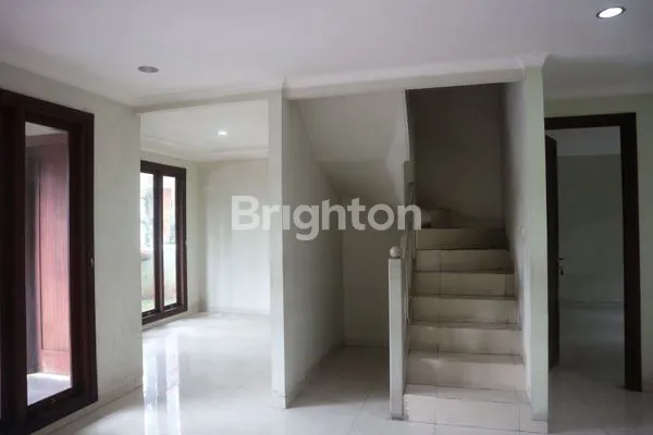 image RUMAH BAGUS SIAP HUNI UNTUK DISEWAKAN DI BINTARO SEKTOR 9  (5)