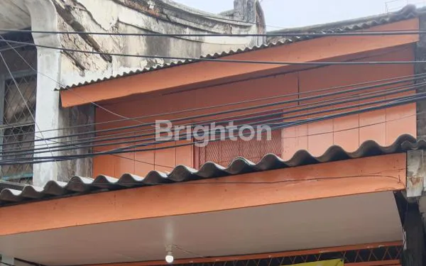 RUKO BAGUS 2LT BARU DIRENOV DEKAT PASAR PUSAT PECAH BELAH JEMBATAN LIMA