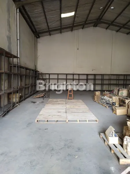 image GUDANG DUA LANTAI SIAP PAKAI DAN TERAWAT AKSES MUDAH KEMANA MANA AMAN DAN  LOKASINYA STRATEGIS TANGERANG BANTEN  (1)