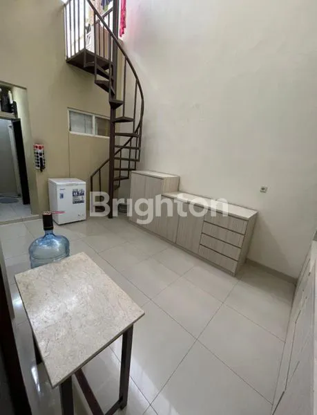 image DIJUAL RUMAH 2 LANTAI MODERN STRATEGIS WILAYAH PURI, JAKARTA BARAT (5)